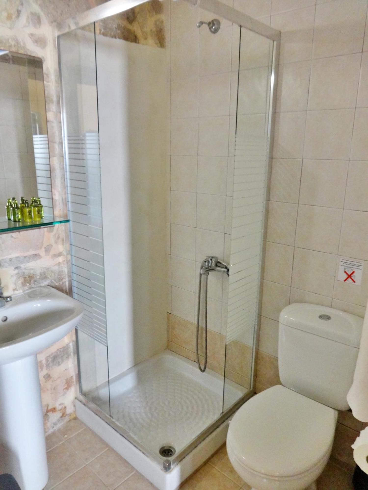 Thalassa Apartments 罗希姆诺 外观 照片