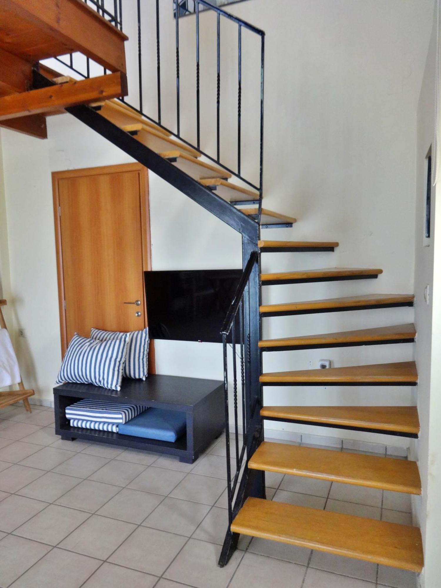 Thalassa Apartments 罗希姆诺 外观 照片