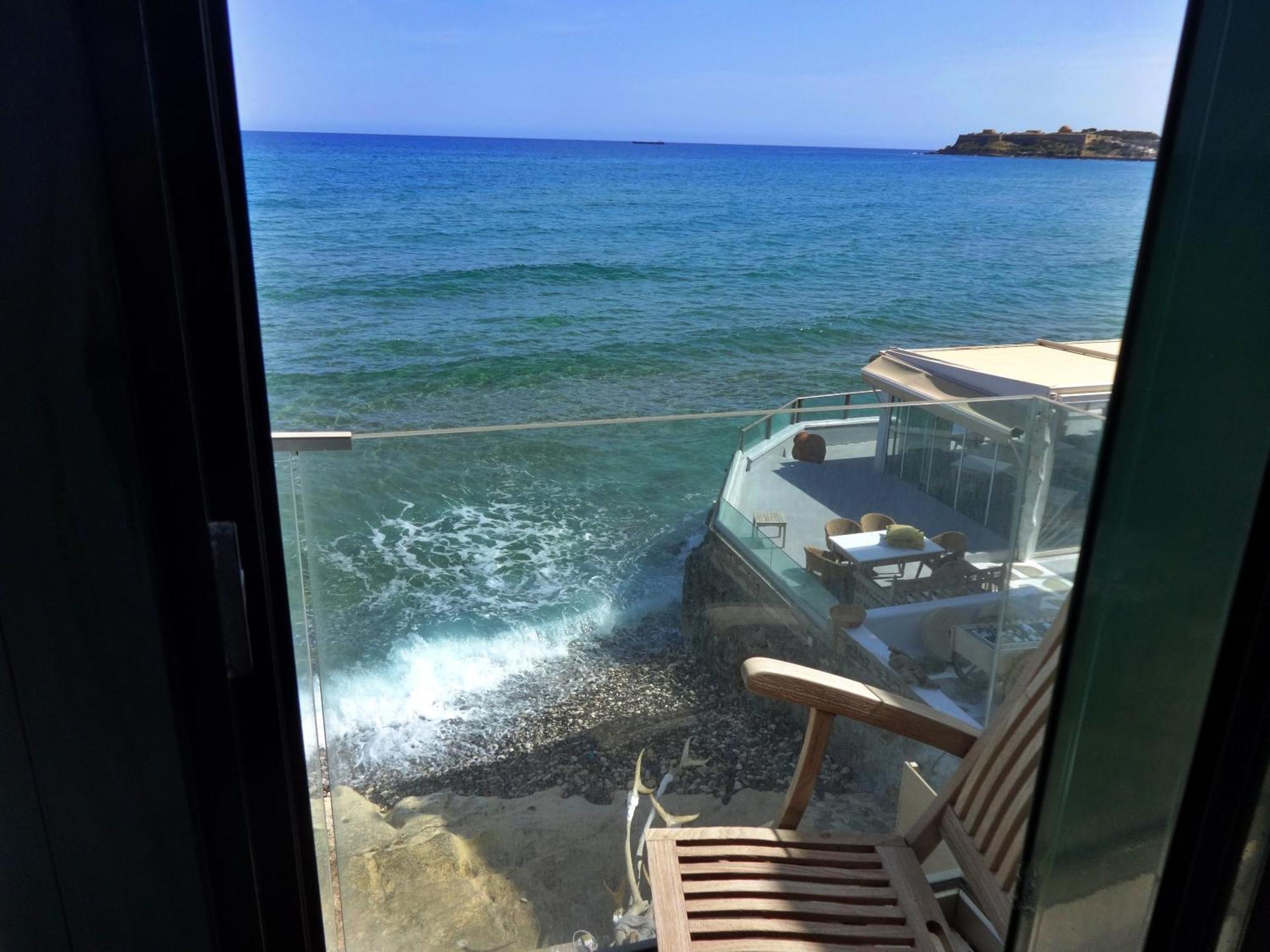 Thalassa Apartments 罗希姆诺 外观 照片