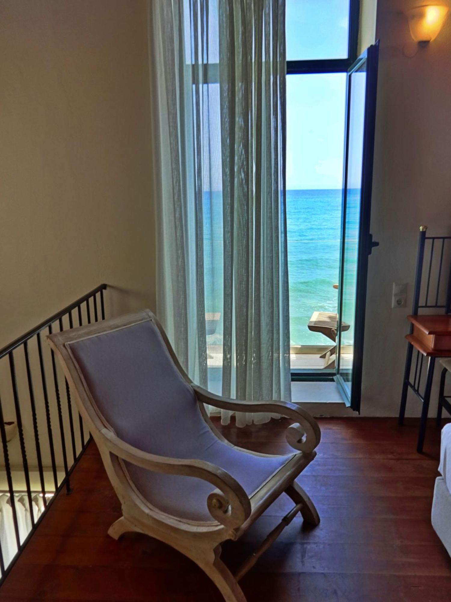 Thalassa Apartments 罗希姆诺 外观 照片