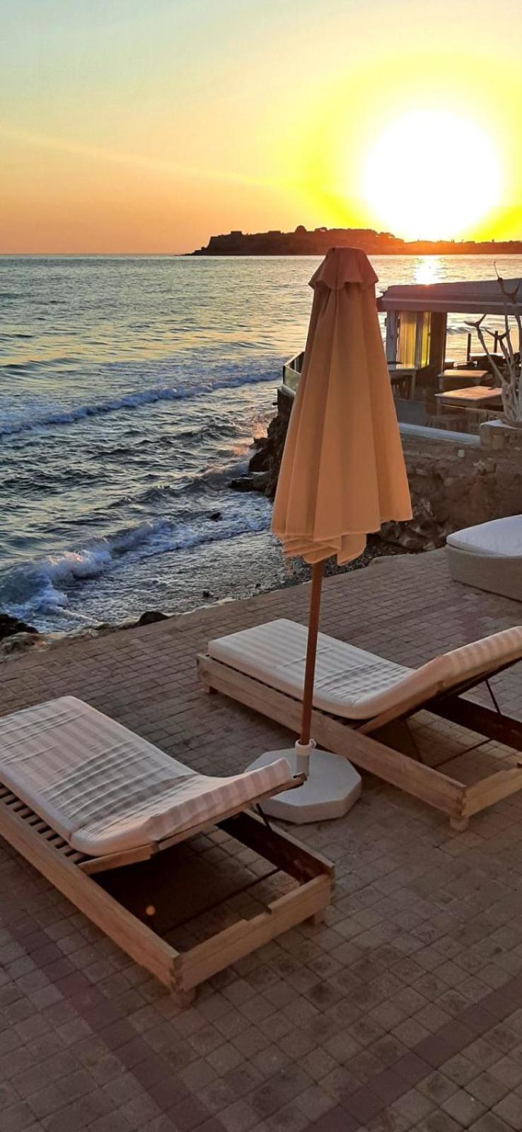 Thalassa Apartments 罗希姆诺 外观 照片